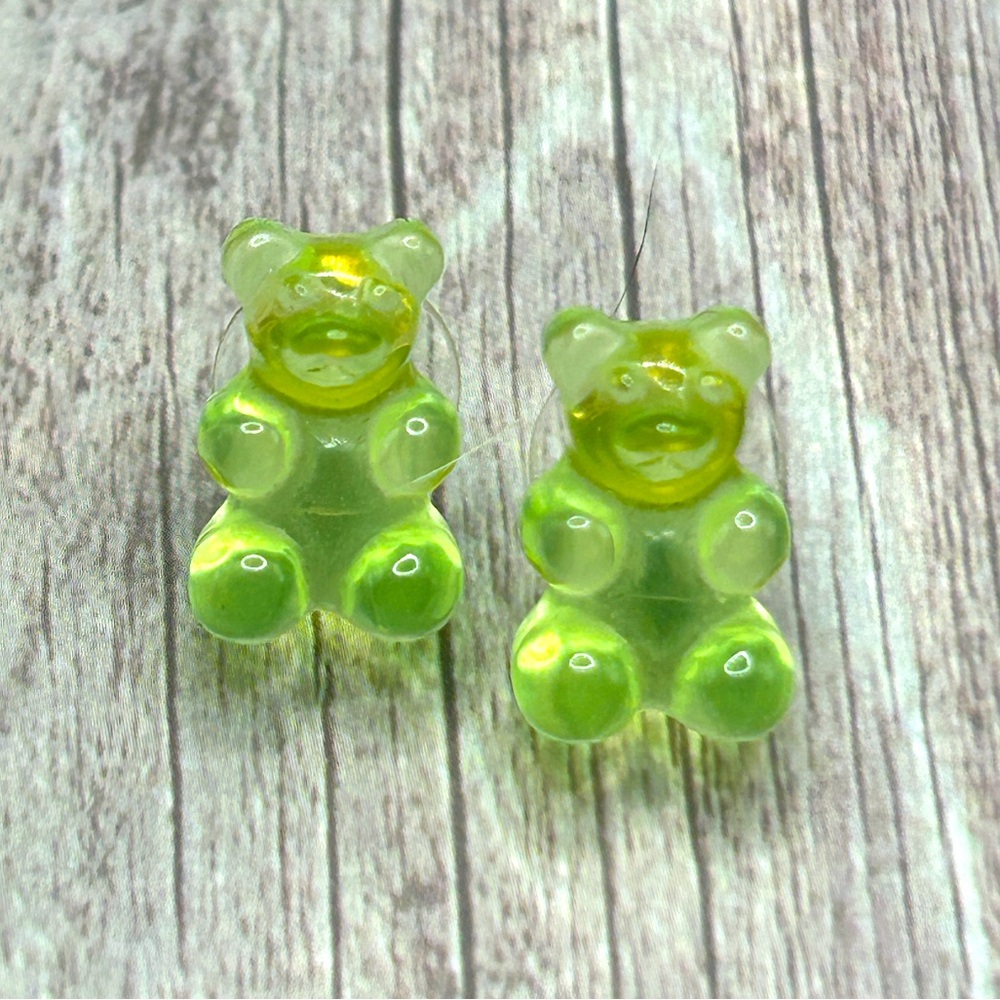🧸NEW Gummy Bear Enamel Stud Earrings Green